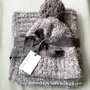 NWT scarf and beanie by Barefoot Dreams super cute and cozy